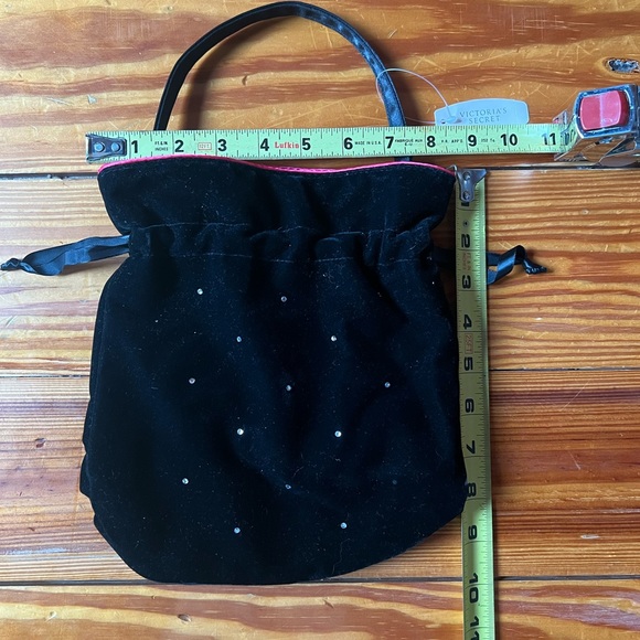 Victoria’s Secret Velvet with Rhinestones Conch Bag/Purse Brand New - Picture 2 of 6